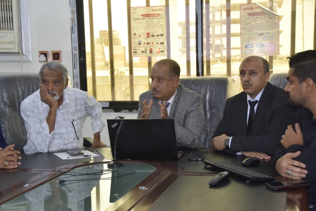 رئيس مصلحة الضرائب يدشن العمل في الموقع الإلكتروني للمصلحة بالعاصمة عدن